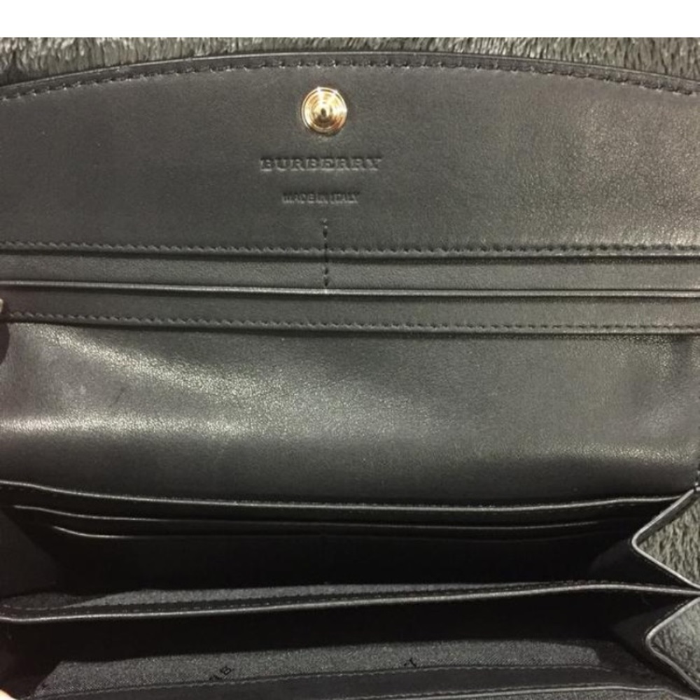 🌟Sold🌟Burberry Wallet - Picture 6 of 6